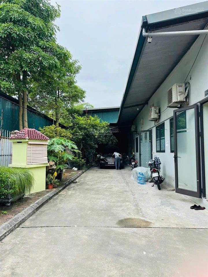Bán gấp nhà máy 1220 m2 ccn ninh hiệp, gia lâm hà nội, có sẵn nhà máy chính chủ