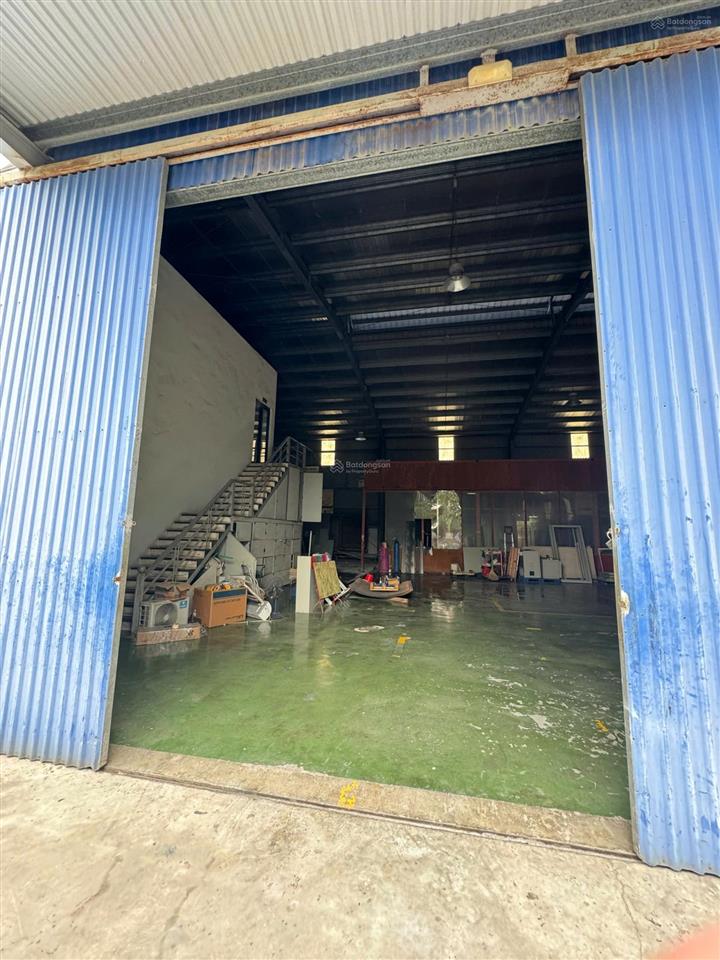 Bán ngay nhà máy 4700 m2 cụm cn lại yên, hoài đức hà nội sẵn xưởng 3400 m2 chính chủ