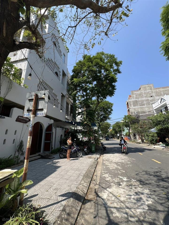 Villa gần biển, hồ bơi, xông hơi, thang máy. full nội thất luxury, sẵn dòng tiền 600tr/năm