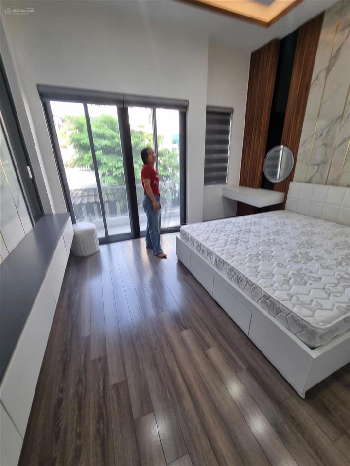 (sơn trà) 7.x tỉ có ngay nhà 3 tầng mặt tiền đường 5.5m, ở tiện, cho thuê nhanh, bán lại dễ