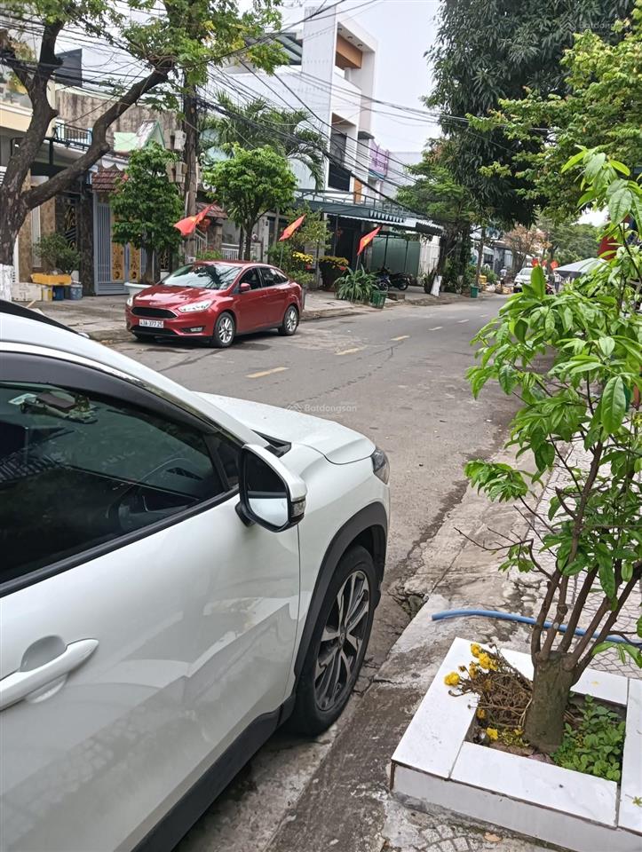 Nhà 2 tầng, mặt tiền đường 7.5m gần biển, gần chợ nại hiên,