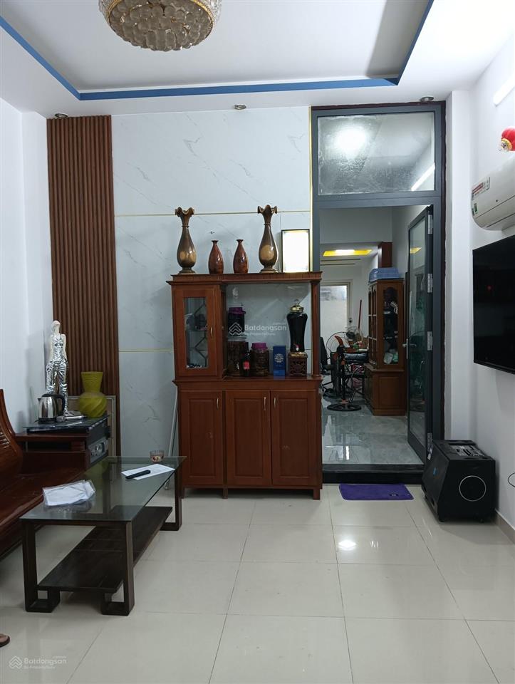 Nhà 2 tầng, mặt tiền đường 7.5m gần biển, gần chợ nại hiên,