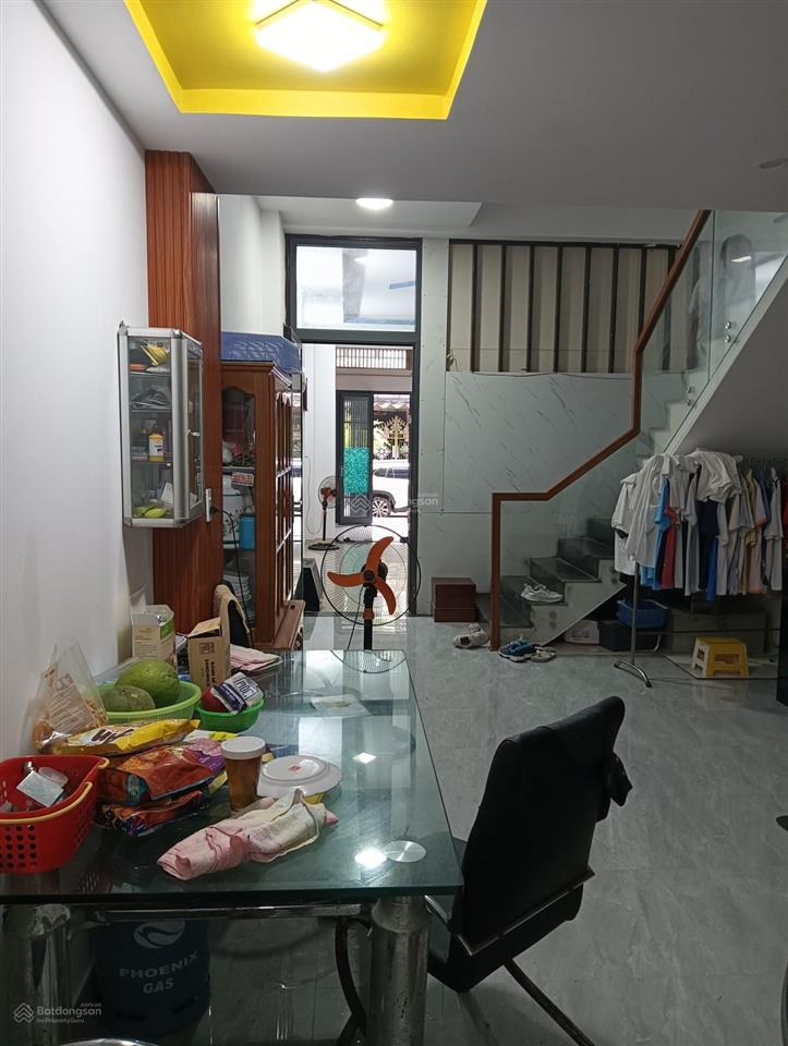 Nhà 2 tầng, mặt tiền đường 7.5m gần biển, gần chợ nại hiên,