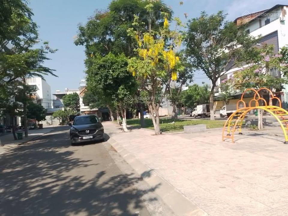 Mặt tiền đường 7.5m, đối diện công viên, ngang 5m mà giá chit 6.65 tỉ, không nhanh là tiếc lắm