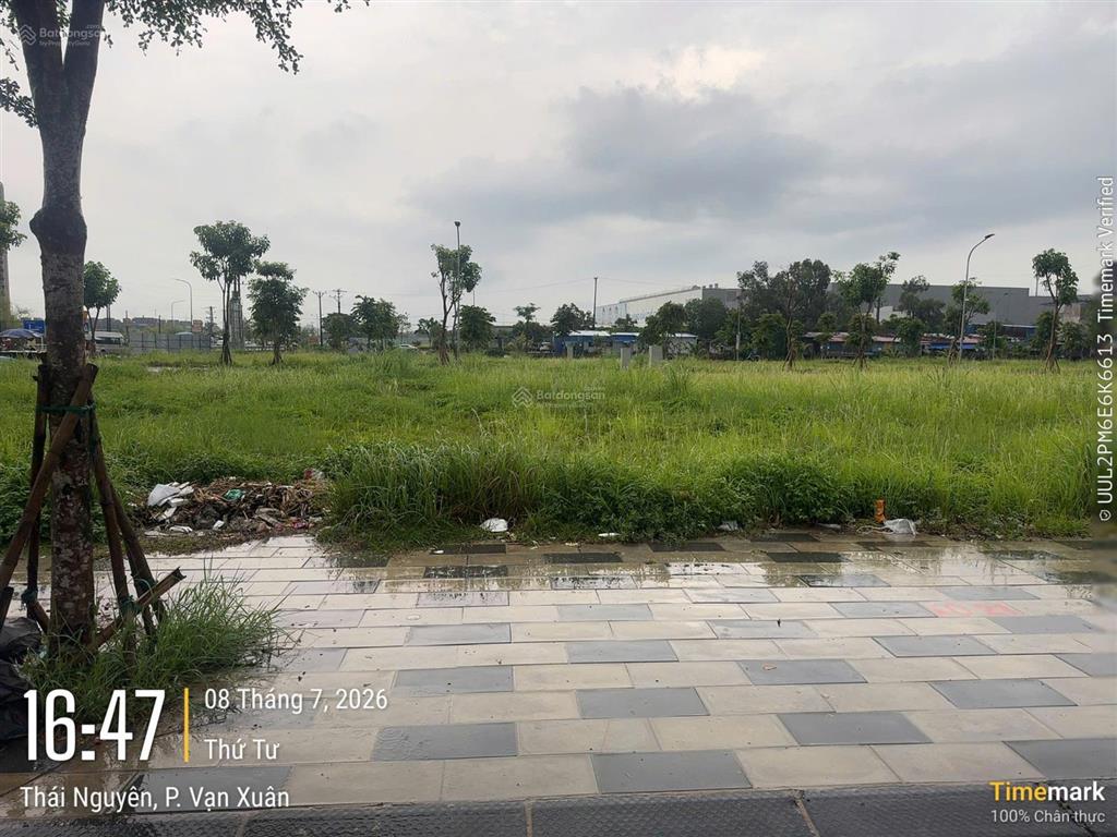 Chính chủ bán lô đất đẹp nằm ngay cạnh nút giao yên bình, gần siêu thị go phổ yên
