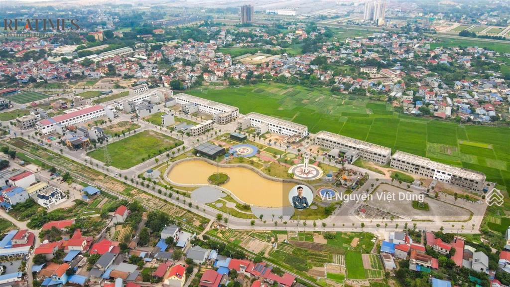 Chính chủ bán lô 100m2 đã xây dựng 4 tầng 1 tum giá chỉ 3 tỷ 8 vị trí đẹp ngay cạnh hồ