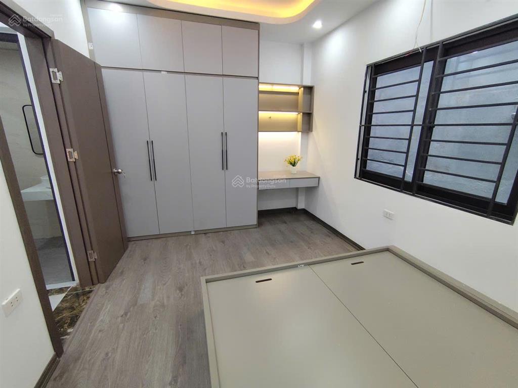 Nhà bình minh, full nội thất, thoáng trước sau, 10m ra ô tô tải thông, dt 42m 3t giá 3 tỷ 95