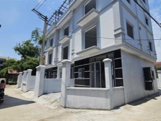 Nhà trung tâm tt chúc sơn, diện tích rộng 62m4t, ngõ ô tô vào, giá 4ty58