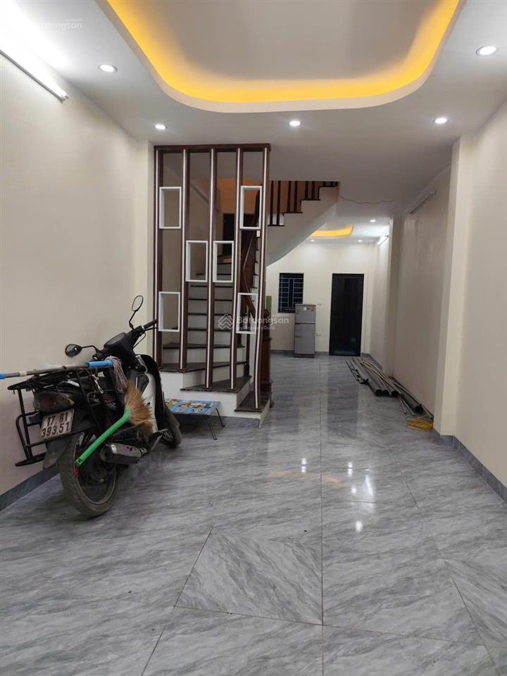 Cc gửi bán nhà đại thành, gần kđt đô nghĩa, dt 42m 4t giá 3ty85