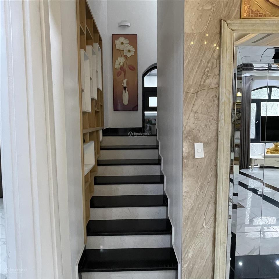 Chính chủ bán căn biệt thự venice 144m2 hoàn thiện có thang máy