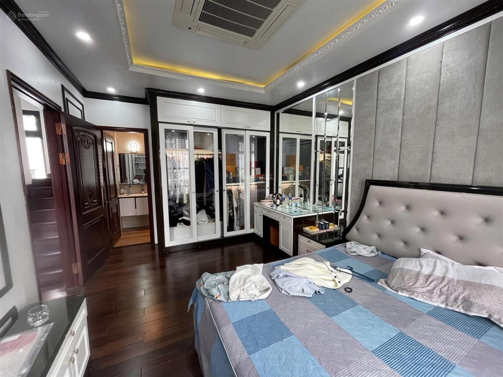 Song lập manhattan hoàn thiện cực đẹp, chủ nhà thiện trí bán