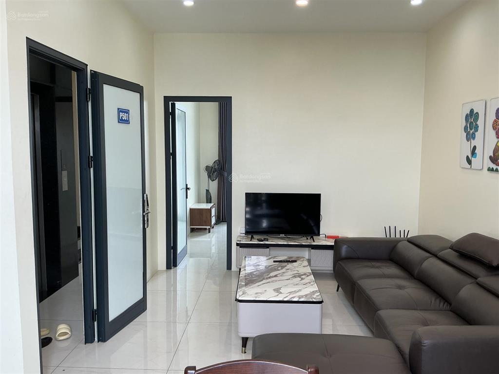 Shophouse xẻ khe 2 mặt tiền có sẵn dòng tiền