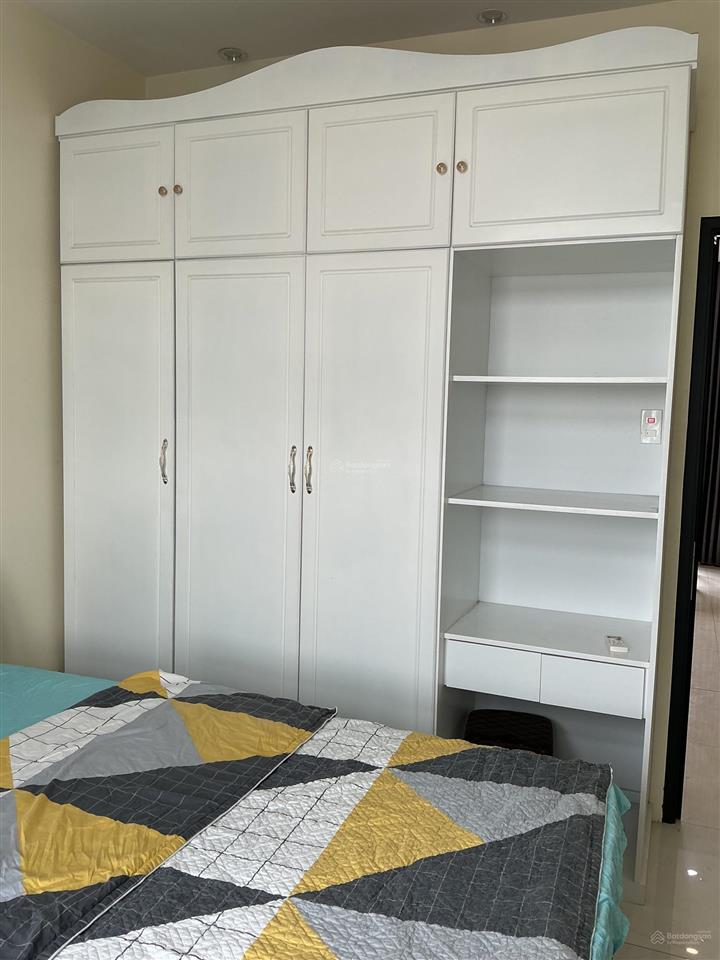 Shophouse xẻ khe 2 mặt tiền có sẵn dòng tiền