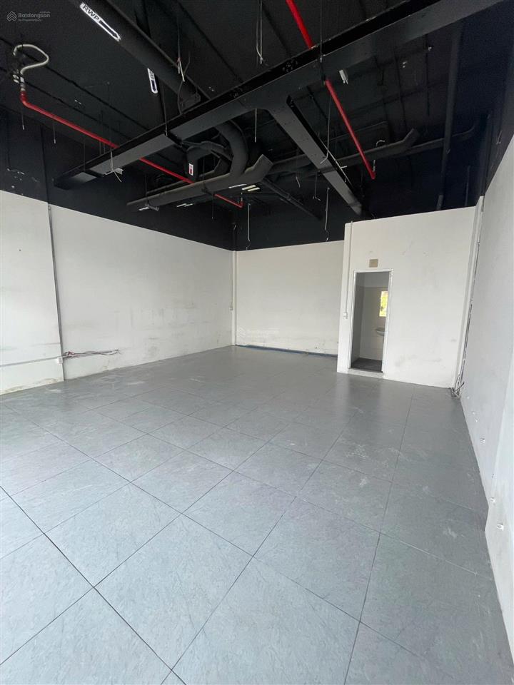 Cho thuê shophouse vinhomes grand park 50m2 hoàn thiện giá 15 triệu
