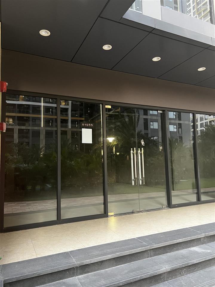 Cho thuê shophouse vinhomes grand park 50m2 hoàn thiện giá 15 triệu