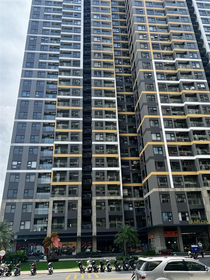 Cho thuê shophouse đối diện vincom 85m2, ngay trung tâm thuận tiện kinh doanh mọi ngành