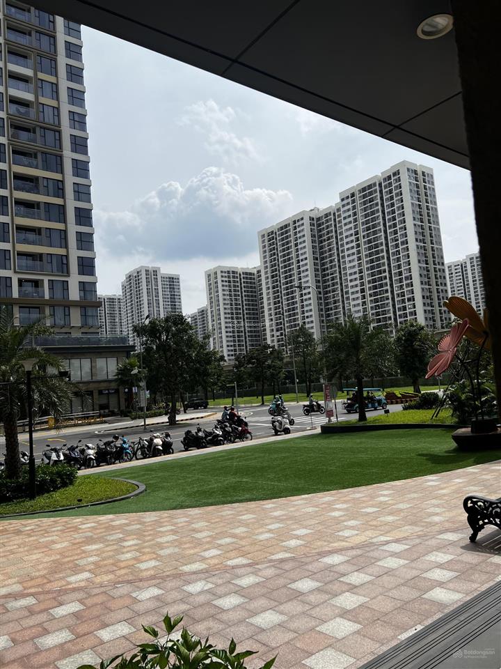 Cho thuê shophouse đối diện vincom 85m2, ngay trung tâm thuận tiện kinh doanh mọi ngành