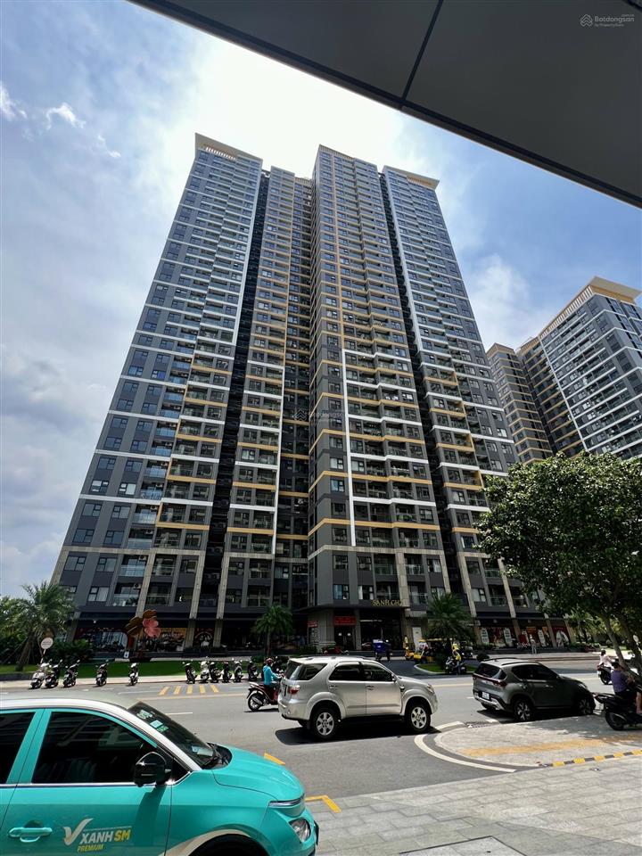 Cho thuê shophouse đối diện vincom 85m2, ngay trung tâm thuận tiện kinh doanh mọi ngành