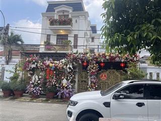 Bán biệt thự 3 tầng, đường 12m, dt 250m2 ( 12x21m), view công viên, linh trung, thủ đức, 24 tỷ