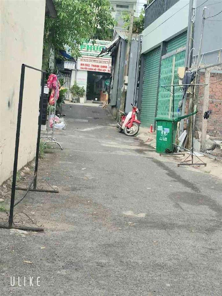 Bán gấp lô góc mặt tiền nguyễn xiển 4,7x14,7m, hẻm xe hơi thông, khu phân lô, quận 9, nhỉnh 3 tỷ