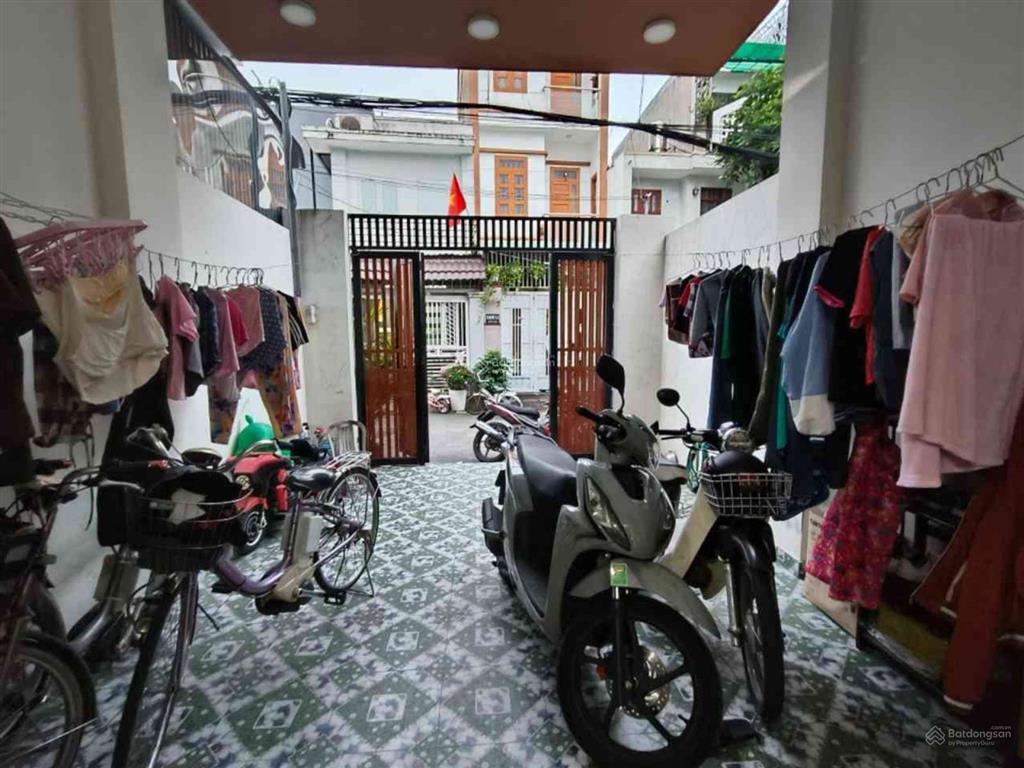 Nhà đẹp đường số 8 linh xuân thủ đức  sát vách đhqg  giá đầu tư chỉ 5.6 tỷ (tl)!