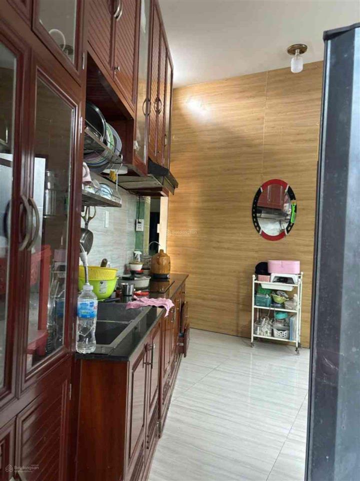 Bán gấp căn nhà 2 tầng ngay đặng văn bi, trường thọ, thủ đức, dt 120m2 (6,1x18m), nhỉnh 5 tỷ