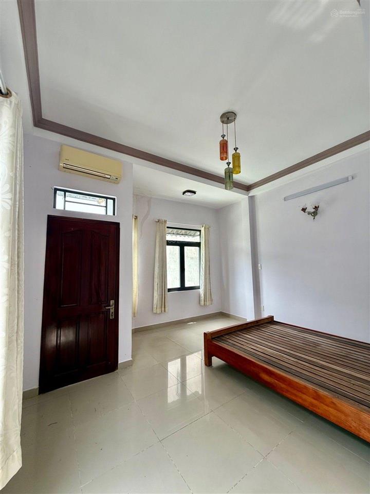 Nhà đẹp 5 tầng ngay trung tâm thủ đức  pháp lý chuẩn  hoàn công đủ hẻm xe hơi  giá chỉ hơn 6 tỷ
