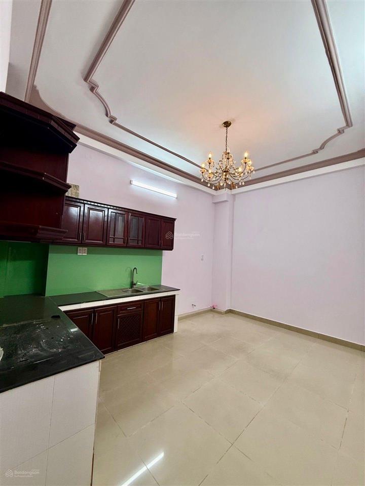 Nhà đẹp 5 tầng ngay trung tâm thủ đức  pháp lý chuẩn  hoàn công đủ hẻm xe hơi  giá chỉ hơn 6 tỷ