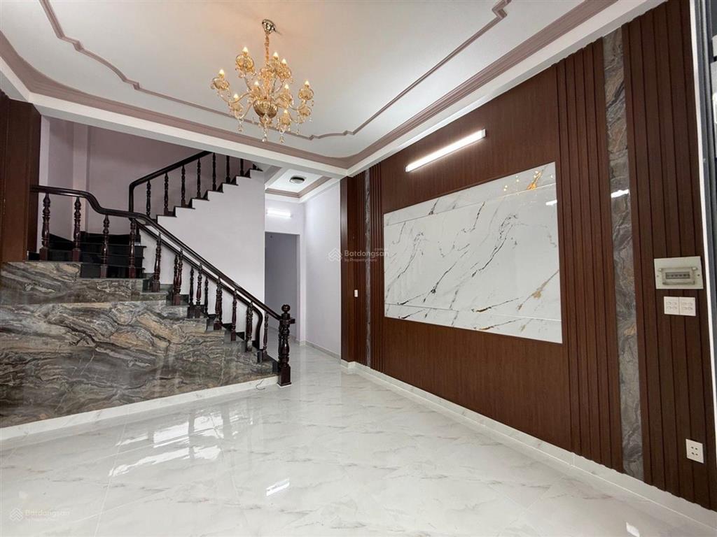 Nhà đẹp 5 tầng ngay trung tâm thủ đức  pháp lý chuẩn  hoàn công đủ hẻm xe hơi  giá chỉ hơn 6 tỷ