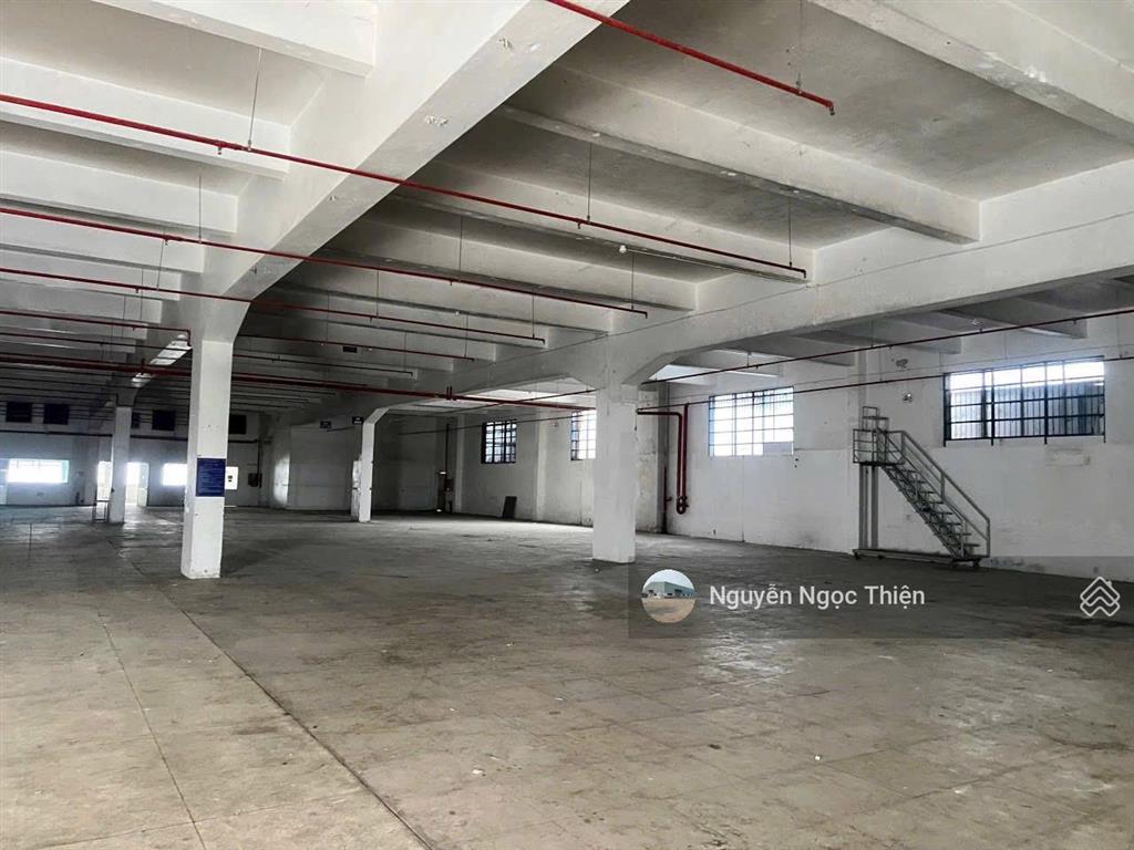 Cho thuê kho 1800 m2 giá 234tr/th ql 1a, linh trung, thủ đức
