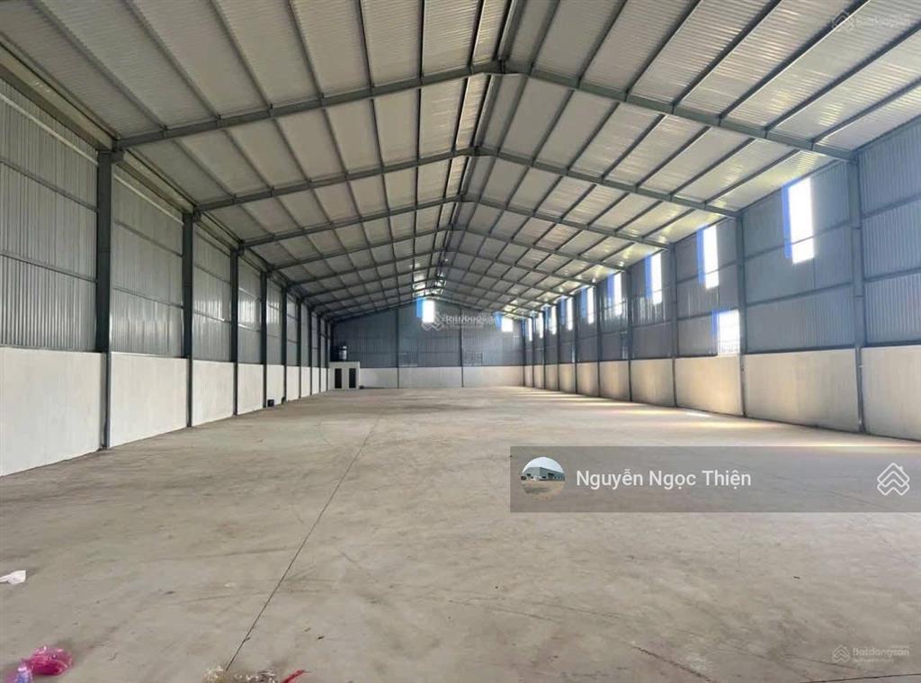 Cho thuê mặt bằng , kho , cửa hàng shwron 2000m2 gần kcn cao , quận 9