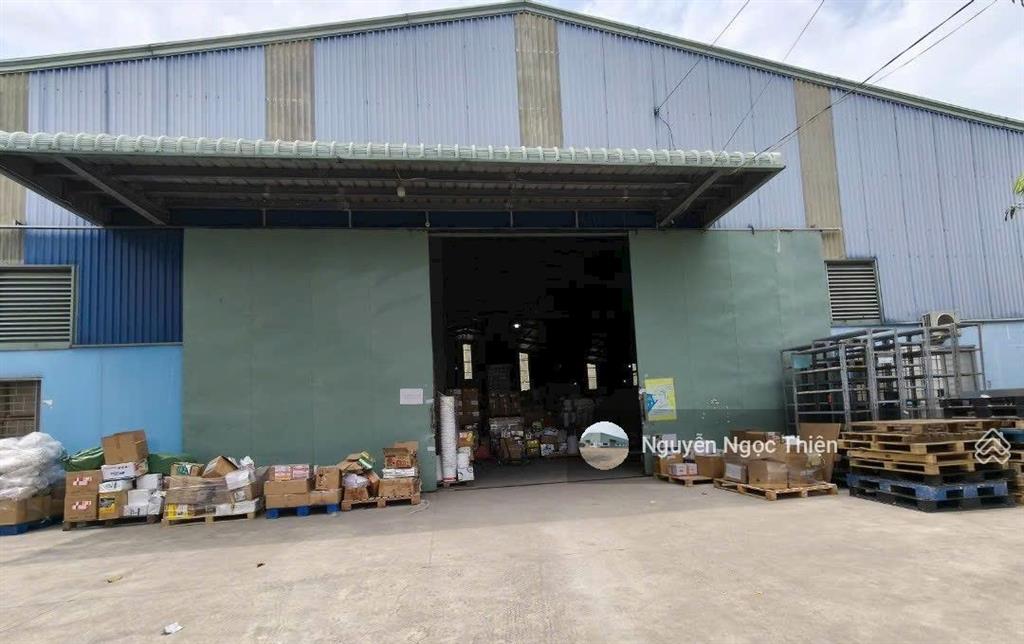 Cho thuê mặt bằng , kho , cửa hàng shwron 2000m2 gần kcn cao , quận 9