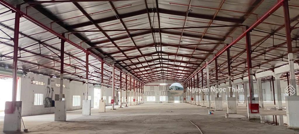 Cho thuê kho 3500m2 dĩ an, bình dương (giáp thủ đức và kcn sóng thần)