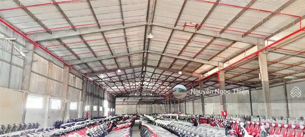 Cho thuê kho 2400m2 tại quốc lộ 1a, thủ đức