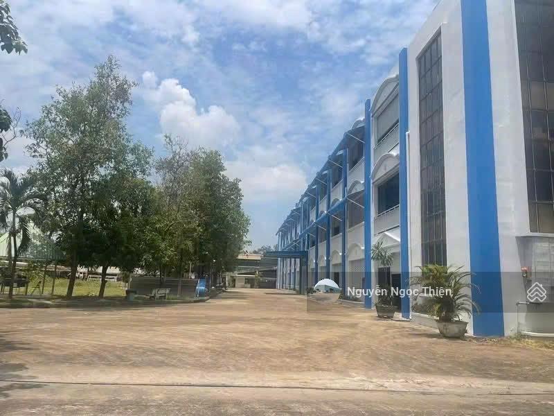 Cho thuê xưởng 4200m2 tại khu chế xuất linh trung 1, thủ đức