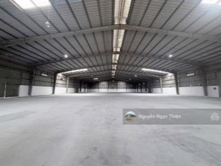 Cho thuê kho 2900m2 mặt tiền quận 9 (gần vòng xoay liên phường)