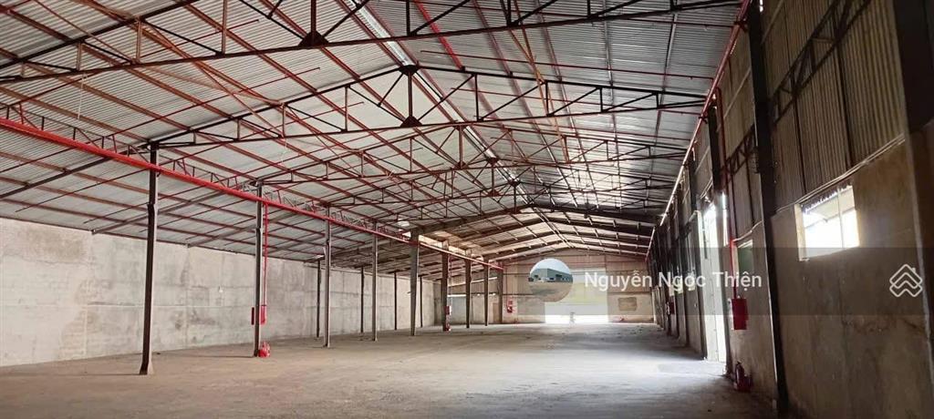 Cho thuê kho 2500m2 tại thủ đức