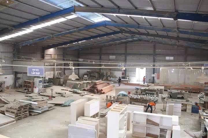 Cho thuê xưởng 1800m2 gần vinhome quận 9