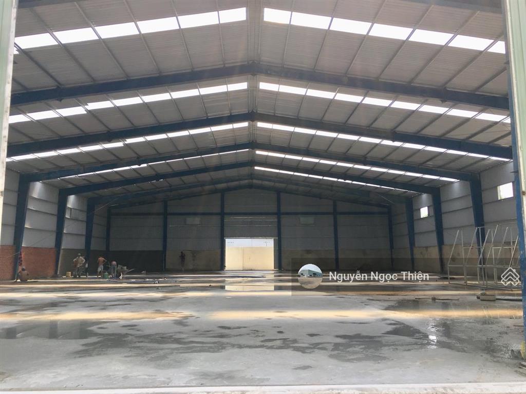 Cho thuê xưởng 1800m2 gần vinhome quận 9