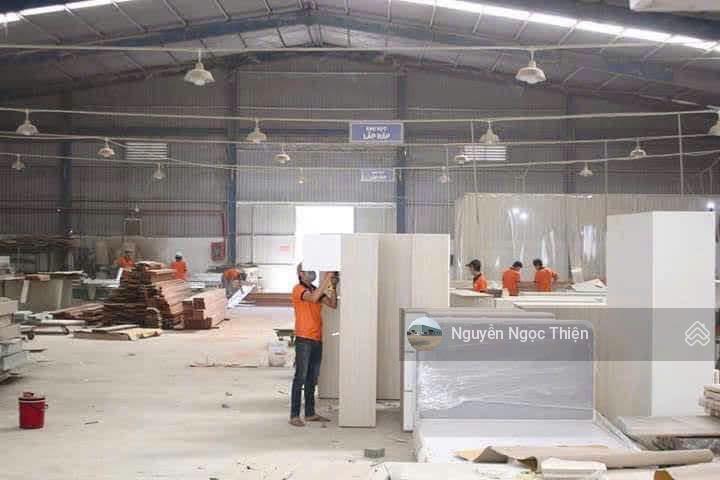Cho thuê xưởng 1800m2 gần vinhome quận 9