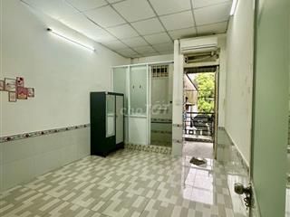 DƯ 1 PHÒNG MÁY GIẶT, MÁY LẠNH, BẾP, TOILET RIÊNG, GIỜ GIẤC TỰ DO