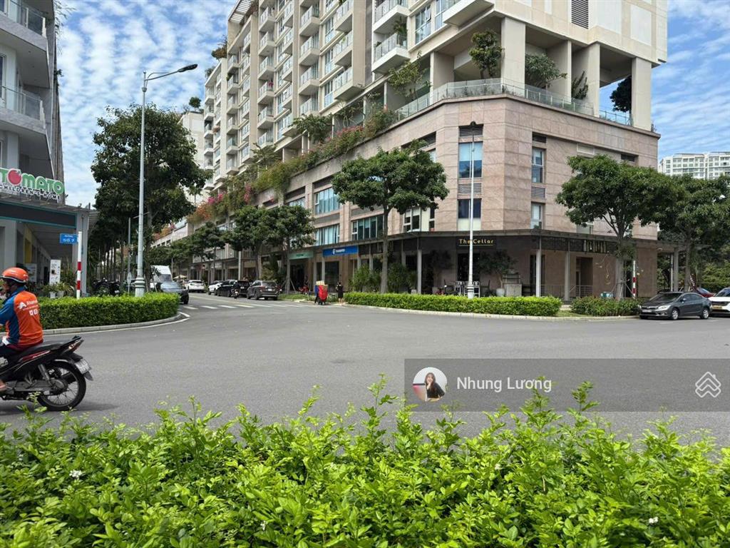 Full giỏ hàng 20 căn bán shop sarina, sarimi, sarina,...  em nhung chuyên sala