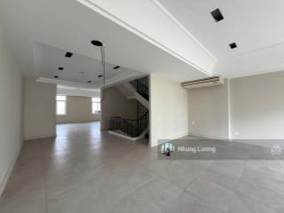 Cho thuê mặt bằng shophouse sala sd 700m2, đường nguyễn cơ thach, có thang máy, máy lạnh