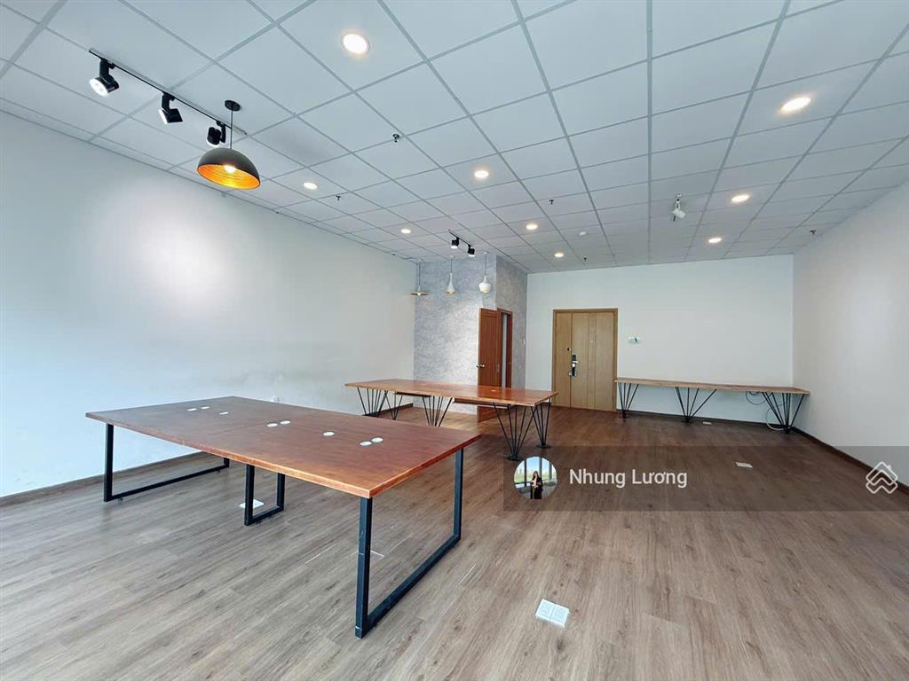 Cho thuê shophouse sala 3 tầng giá 90 tr, em cầm sẵn chìa 3 căn cho anh chị xem giờ nào cũng được