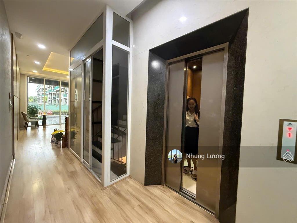 Cho thuê nhà phố sala thủ thiêm, vị trí đẹp, hai mặt tiền, nhà hoàn thiện, gần 500m² sử dụng