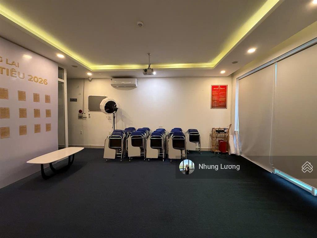 Cho thuê nhà phố sala thủ thiêm, vị trí đẹp, hai mặt tiền, nhà hoàn thiện, gần 500m² sử dụng