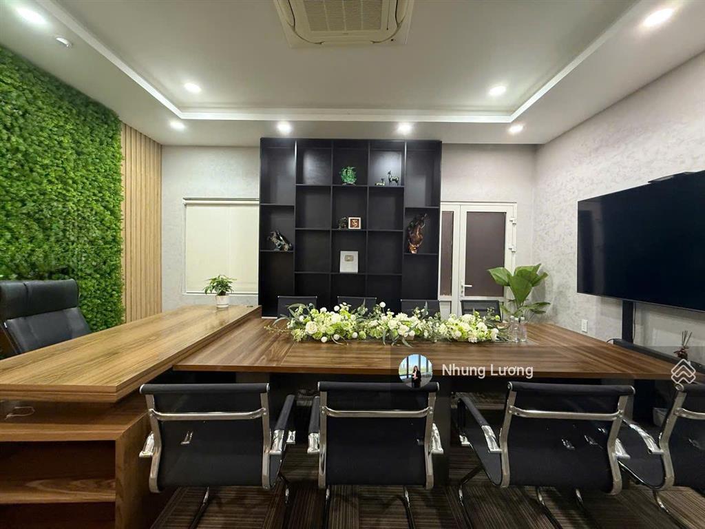 Cho thuê nhà phố sala thủ thiêm, vị trí đẹp, hai mặt tiền, nhà hoàn thiện, gần 500m² sử dụng