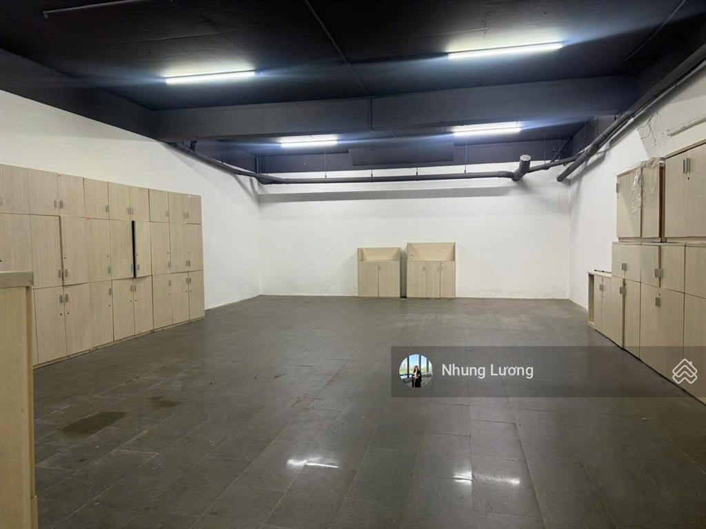Cho thuê nhà phố mặt tiền nguyễn cơ thạch sala, sala 5 tầng, thang máy schindler, nội thất đầy đủ