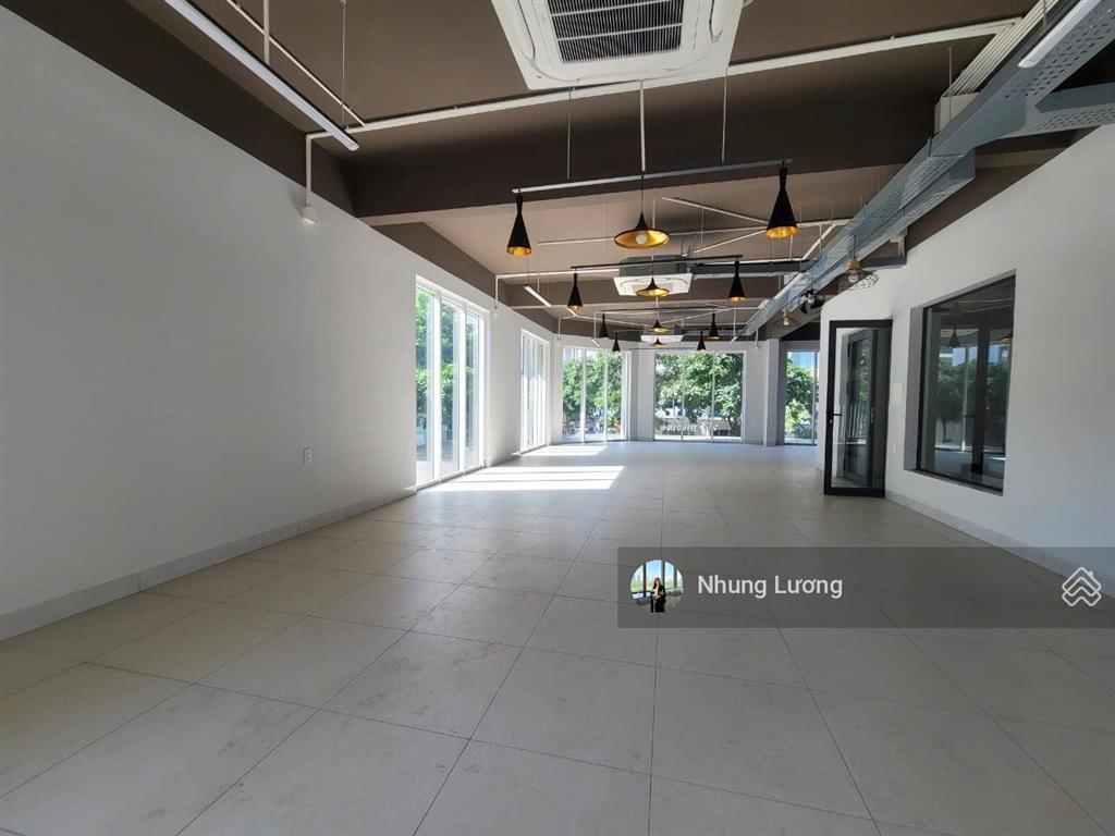 Cho thuê mặt bằng shophouse sala 1000 m² giá 250 triệu, hầm + 5 tầng, có nội thất đầy đủ