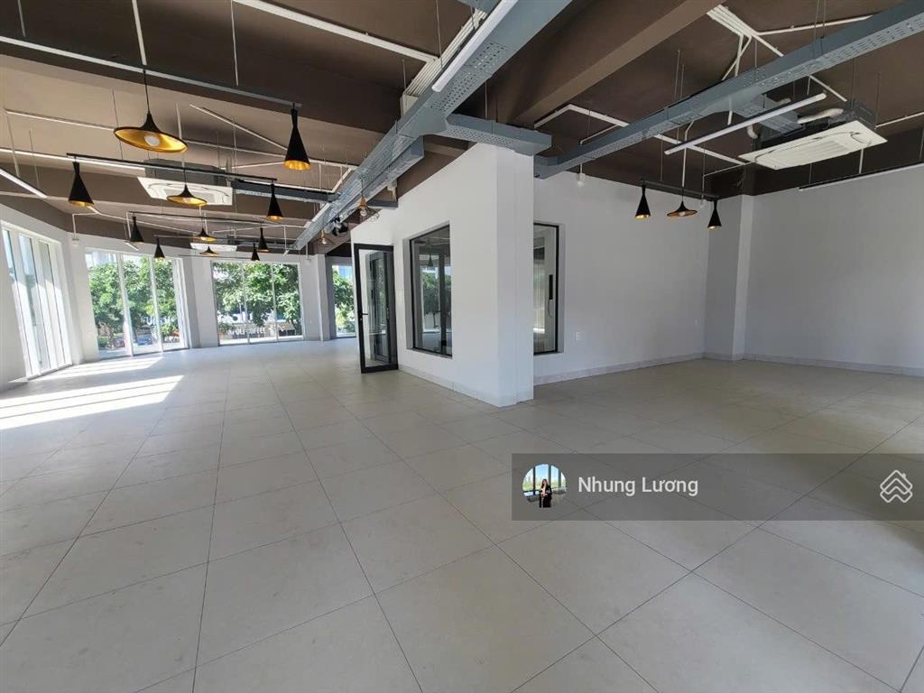 Cho thuê mặt bằng shophouse sala 1000 m² giá 250 triệu, hầm + 5 tầng, có nội thất đầy đủ